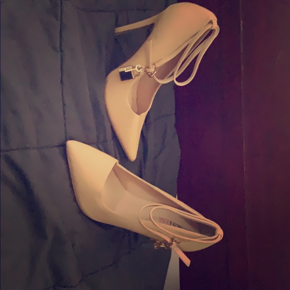 4 inch just fab never worn high heels